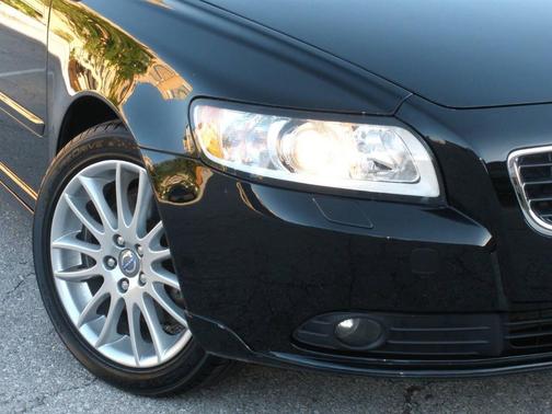 Black Stone 2010 Volvo S40 2.4i