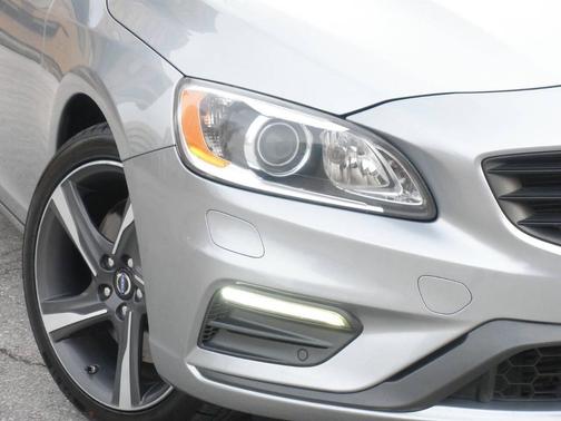 2015 Volvo S60 T6 R-Design Platinum