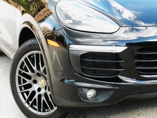 2018 Porsche Cayenne Platinum Edition