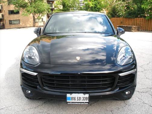 2018 Porsche Cayenne Platinum Edition