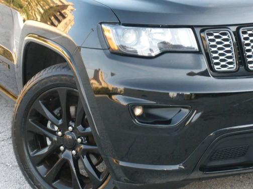 2017 Jeep Grand Cherokee Altitude