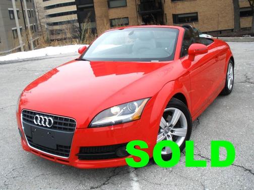 Brilliant Red/Black Roof 2009 Audi TT 2.0T