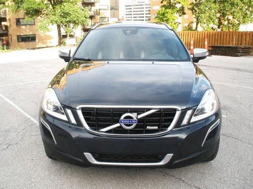 Savile Gray Metallic 2013 Volvo XC60 T6 R-Design Platinum