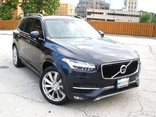 Magic Blue Metallic 2016 Volvo XC90 T6 Momentum