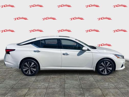 2022 Nissan Altima 2.5 SL