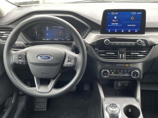 Carbonized Gray Metallic 2025 Ford Escape Active