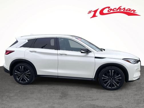 2022 INFINITI QX50 LUXE AWD