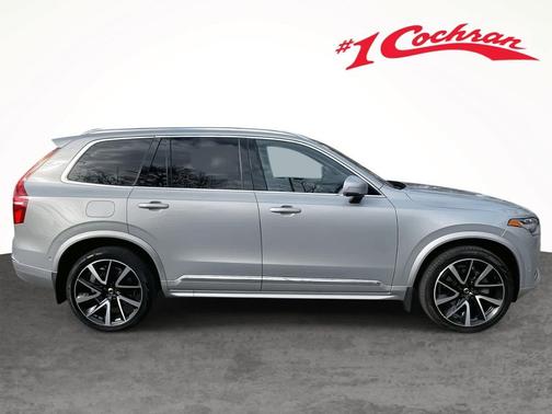 2024 Volvo XC90 B6 Plus Bright Theme 7-Seater
