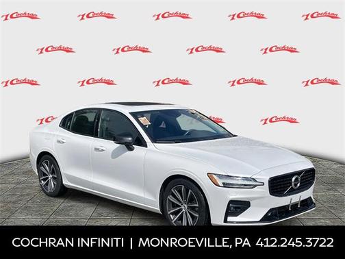 2022 Volvo S60 T5 Momentum