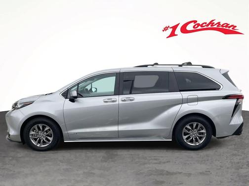 2021 Toyota Sienna XLE 7 Passenger