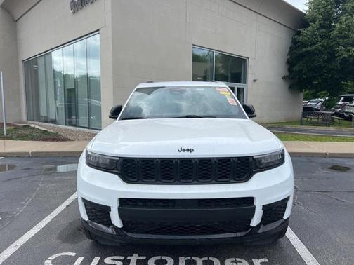 2022 Jeep Grand Cherokee L Altitude