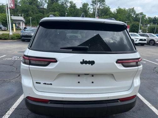 2022 Jeep Grand Cherokee L Altitude