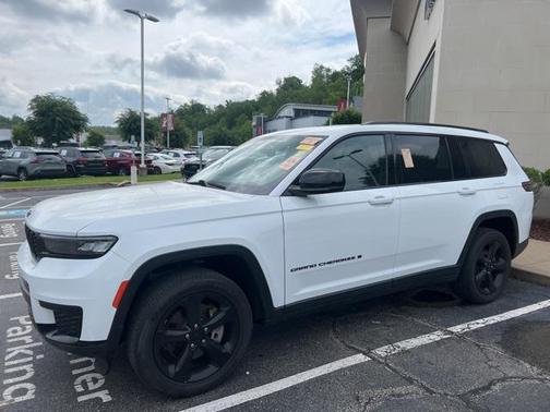 2022 Jeep Grand Cherokee L Altitude