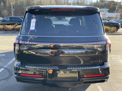 2026 INFINITI QX80 SPORT
