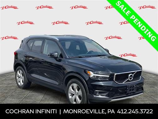 2021 Volvo XC40 T5 Momentum