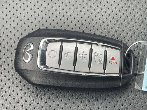 2022 INFINITI QX60 SENSORY