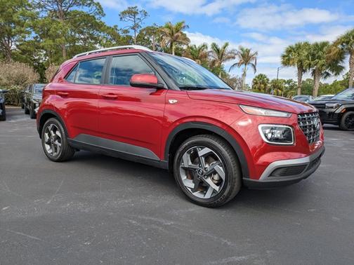 2024 Hyundai VENUE Limited