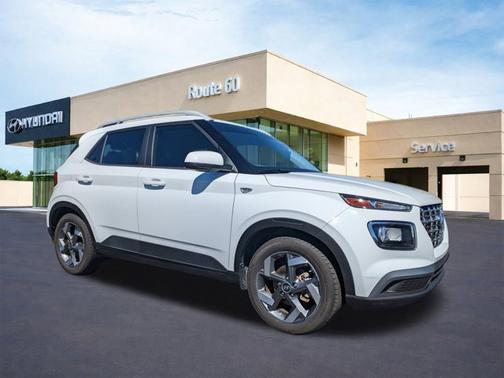 2022 Hyundai VENUE SEL