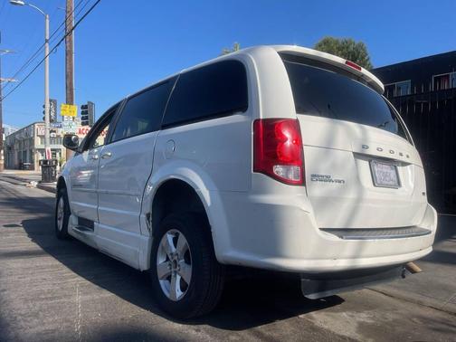 2013 Dodge Grand Caravan American Value Package 4dr Mini Van