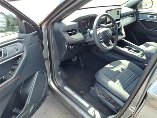 Carbonized Gray Metallic 2026 Ford Explorer ST-Line