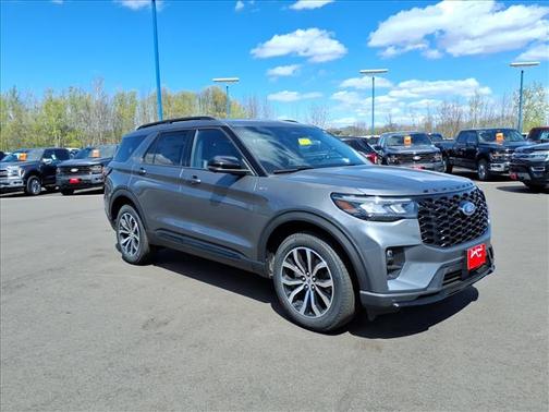 Carbonized Gray Metallic 2026 Ford Explorer ST-Line
