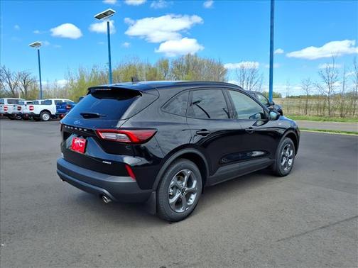 Agate Black Metallic 2026 Ford Escape ST-Line