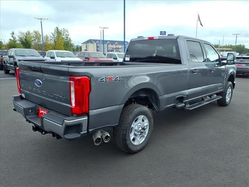 2026 Ford F-350 XLT