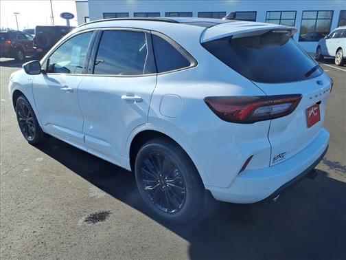 2026 Ford Escape ST-Line Elite