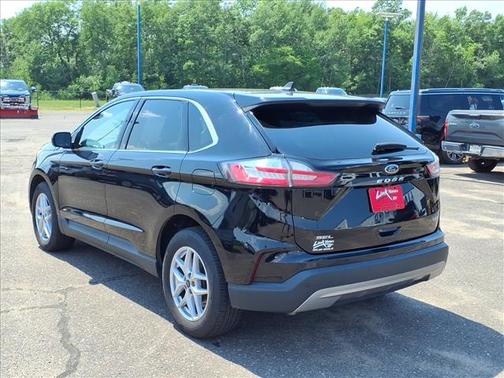 Agate Black Metallic 2024 Ford Edge SEL