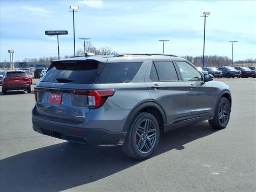 Carbonized Gray Metallic 2026 Ford Explorer ST-Line
