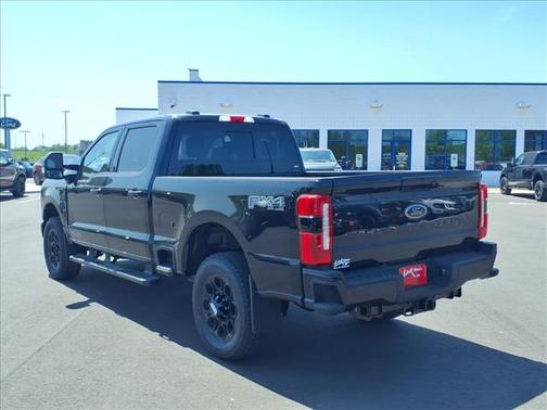 Agate Black Metallic 2026 Ford F-250 Lariat