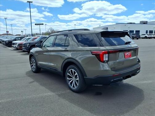 Marsh Gray 2026 Ford Explorer ST-Line