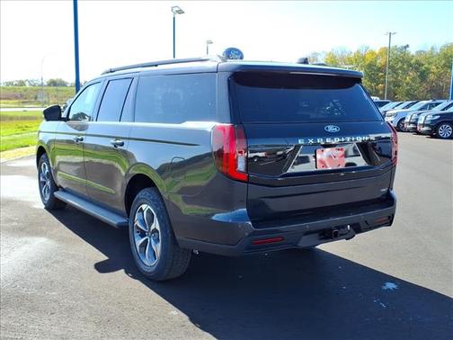 Dark Matter Gray Metallic 2027 Ford Expedition Max Active 4x4