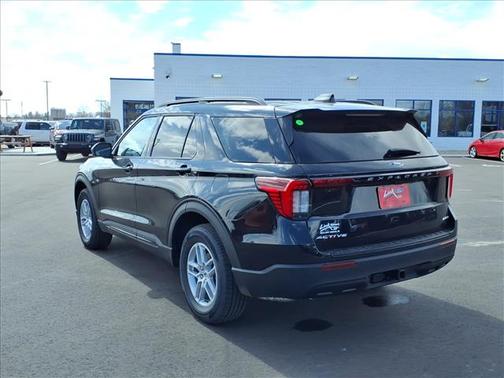 Agate Black Metallic 2026 Ford Explorer Active