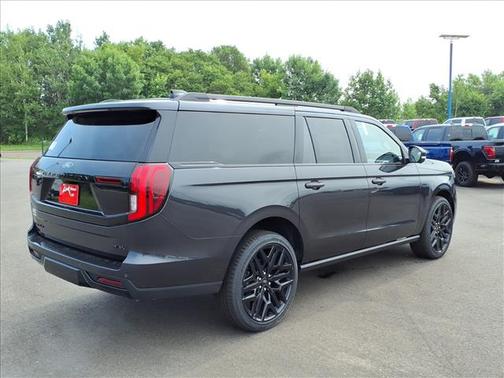 Dark Matter Gray Metallic 2026 Ford Expedition Max Platinum