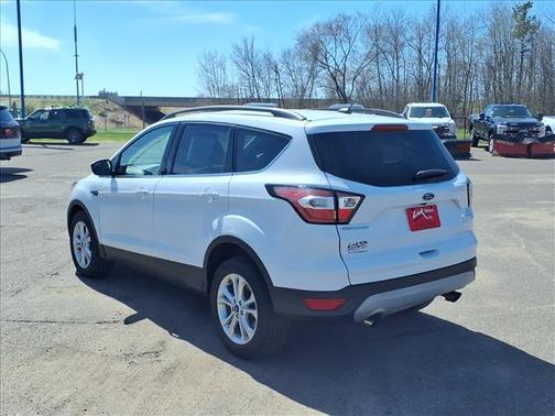Oxford White 2018 Ford Escape SE