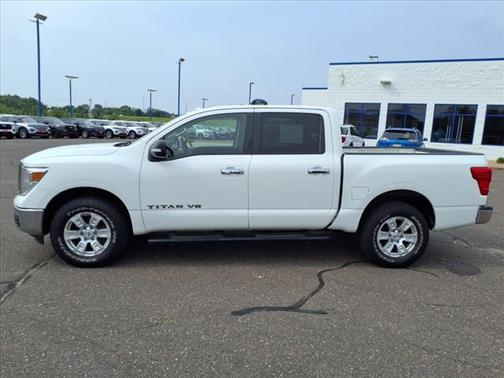 2018 Nissan Titan SV