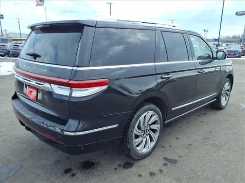 2022 Lincoln Navigator Reserve