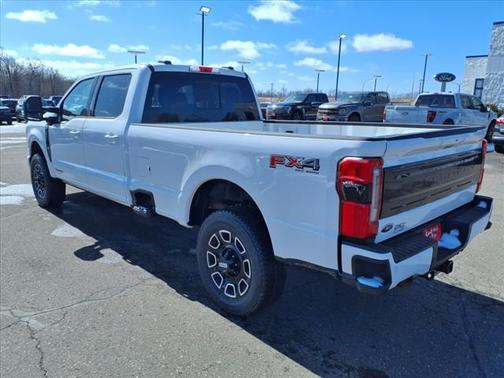 2025 Ford F-350 Platinum