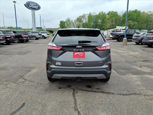 Carbonized Gray Metallic 2022 Ford Edge SEL