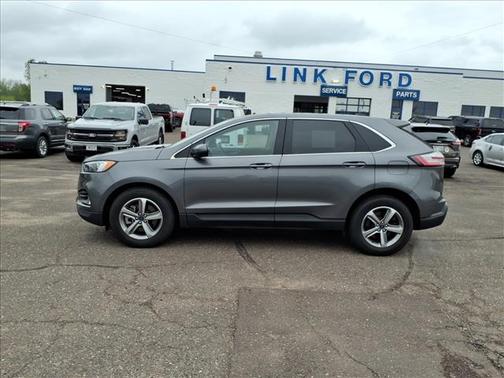 Carbonized Gray Metallic 2022 Ford Edge SEL
