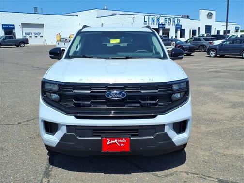 Space Silver Metallic 2026 Ford Expedition Max Active 4x4