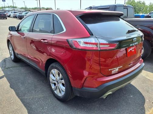 2021 Ford Edge Titanium