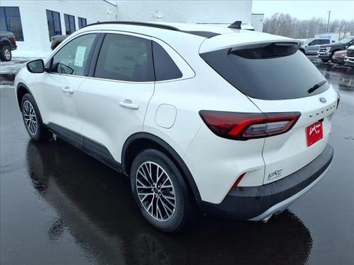 2025 Ford Escape PHEV Base