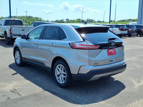 Iconic Silver Metallic 2024 Ford Edge SEL