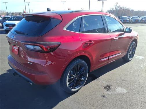 2026 Ford Escape ST-Line Elite