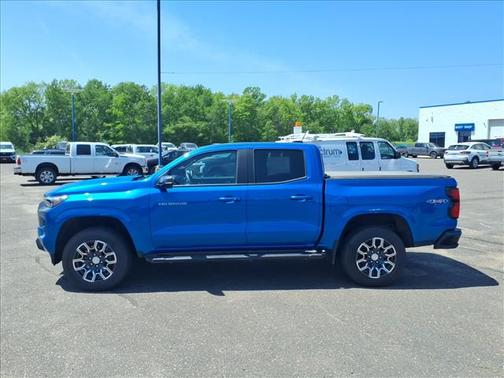 Glacier Blue Metallic 2024 Chevrolet Colorado LT