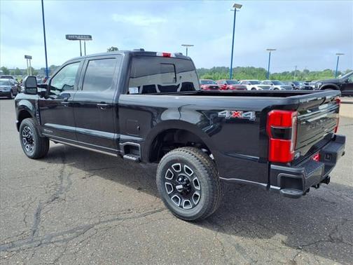 2025 Ford F-350 Platinum