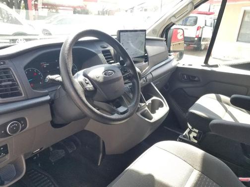 2022 Ford Transit-350 XLT