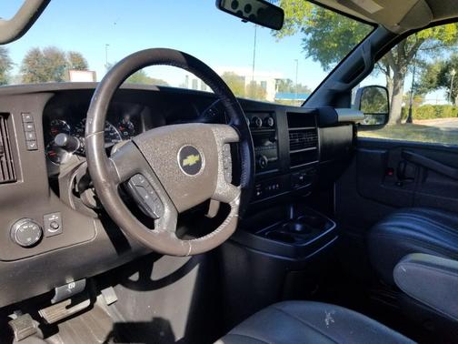 2022 Chevrolet Express 2500 Work Van